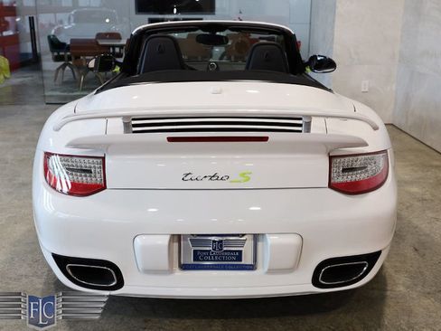 Used 2012 Porsche 911 Turbo image 8