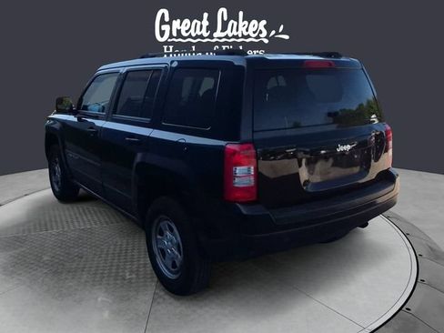 Used 2014 Jeep Patriot Sport w/ Power Value Group FWD image 3