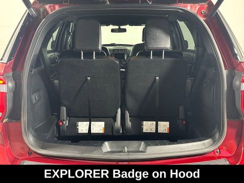 Used 2019 Ford Explorer XLT w/ Equipment Group 202A AWD/4WD image 21