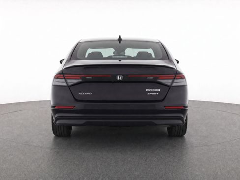 Used 2023 Honda Accord Sport image 4