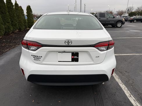 Certified 2024 Toyota Corolla LE image 3