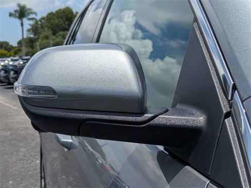 New 2025 Buick Enclave Preferred w/ Power Package image 11