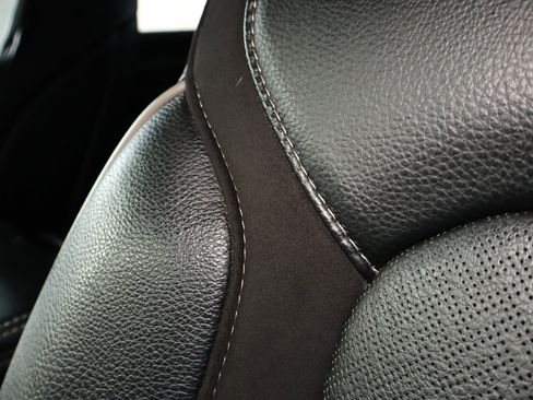 Used 2022 RAM 1500 Laramie AWD/4WD image 12