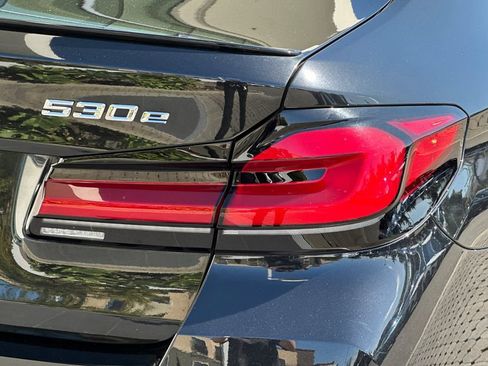Used 2023 BMW 530e w/ M Sport Package RWD image 33