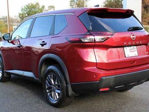 Certified 2025 Nissan Rogue S image 7