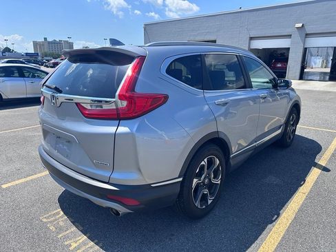Used 2018 Honda CR-V Touring image 4
