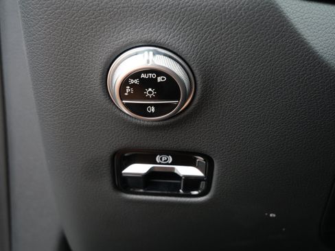 Used 2025 Mercedes-Benz GLC 63 AMG S image 22