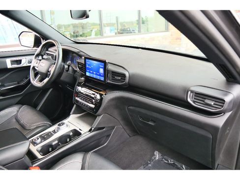 Used 2021 Ford Explorer ST w/ Equipment Group 401A AWD/4WD image 14