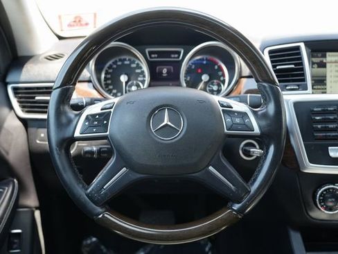 Used 2014 Mercedes-Benz ML 350 BlueTEC 4MATIC image 42