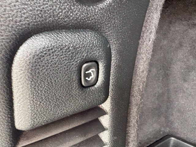 Used 2022 Dodge Durango R/T RWD image 39