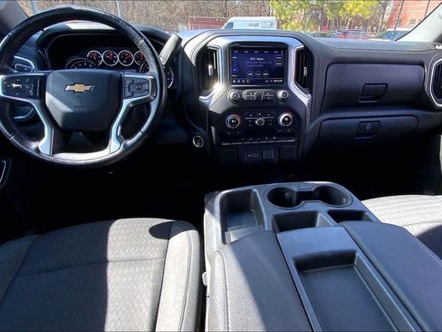 Used 2021 Chevrolet Silverado 1500 LT image 16