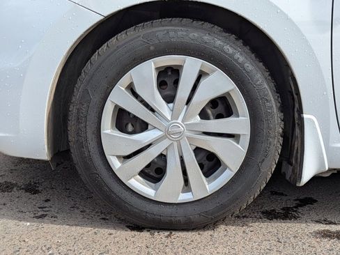 Used 2020 Nissan Versa S image 11