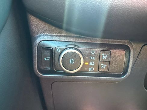 Used 2025 Ford Explorer ST-Line w/ ST-Line Street Pack AWD/4WD image 27