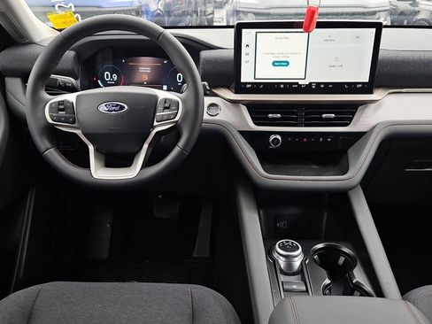 New 2026 Ford Explorer Active RWD image 20