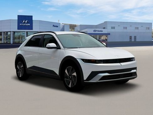 New 2025 Hyundai Ioniq 5 SEL image 11