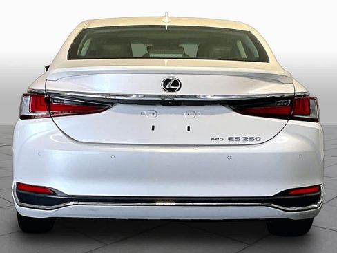 Used 2021 Lexus ES 250 w/ Premium Package AWD/4WD image 5