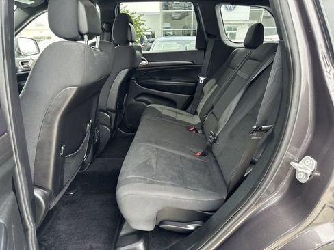 Used 2015 Jeep Grand Cherokee Laredo w/ Quick Order Package 23E AWD/4WD image 24