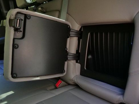 Used 2024 Chevrolet Silverado 3500 LTZ w/ LTZ Plus Package image 34