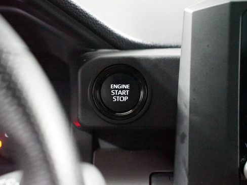 Certified 2025 Toyota Tacoma SR5 image 18