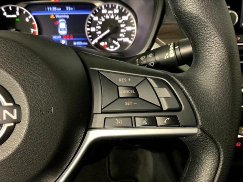 Used 2025 Nissan Altima 2.5 SV image 19