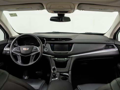 Used 2018 Cadillac XT5 Luxury image 13