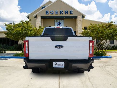 Used 2023 Ford F250 XL RWD image 4