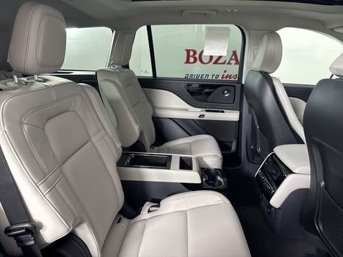 New 2026 Lincoln Aviator Reserve image 25