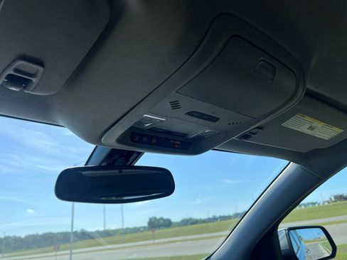 Used 2020 GMC Acadia SLT image 23