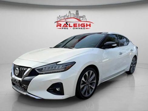 Used 2022 Nissan Maxima Platinum w/ Sport Mat Group image 2