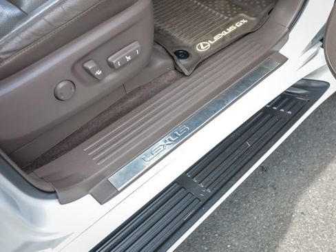Used 2018 Lexus GX 460 Premium AWD/4WD image 59