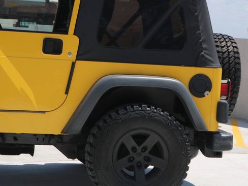 Used 2004 Jeep Wrangler X w/ Convenience Group AWD/4WD image 51