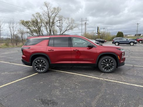 New 2026 Chevrolet Traverse LT AWD/4WD image 4