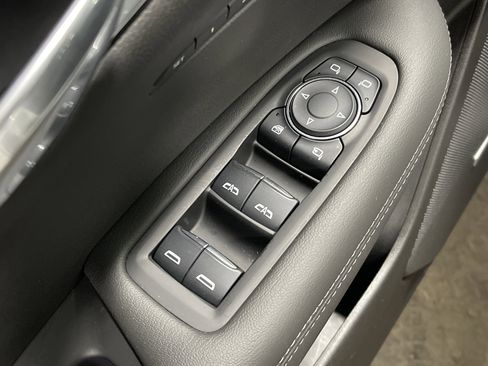 Used 2024 Cadillac XT6 Luxury w/ LPO, Floor Liner Package image 9