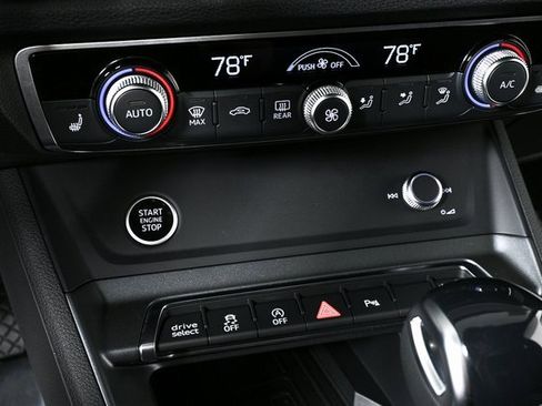 Certified 2025 Audi Q3 2.0T Premium image 15