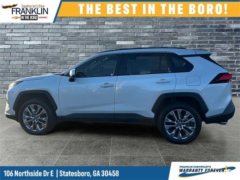 Used 2023 Toyota RAV4 XLE Premium image 2