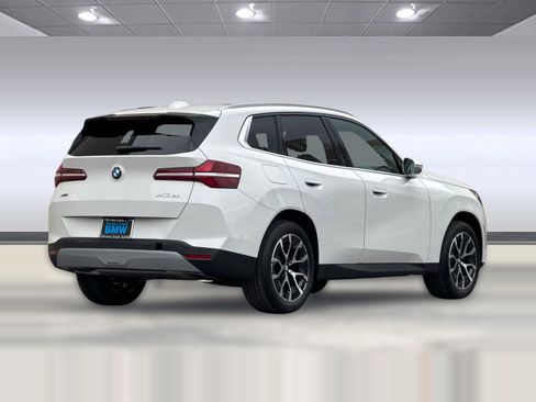 Used 2026 BMW X3 xDrive30i w/ Premium Package AWD/4WD image 9
