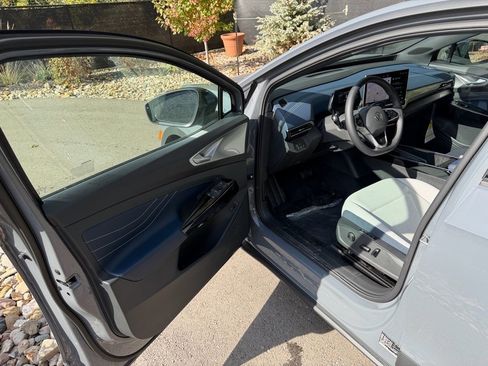 New 2025 Volkswagen ID.4 Pro S image 21