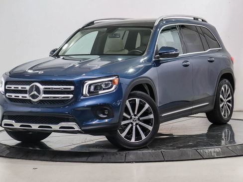 Used 2022 Mercedes-Benz GLB 250 image 1