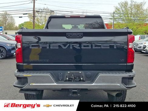 Certified 2022 Chevrolet Silverado 2500 LT w/ Convenience Package AWD/4WD image 6