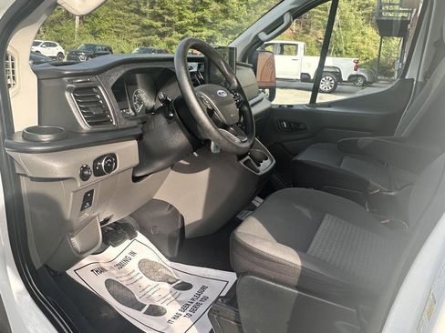 Used 2023 Ford Transit 350 XLT RWD image 9
