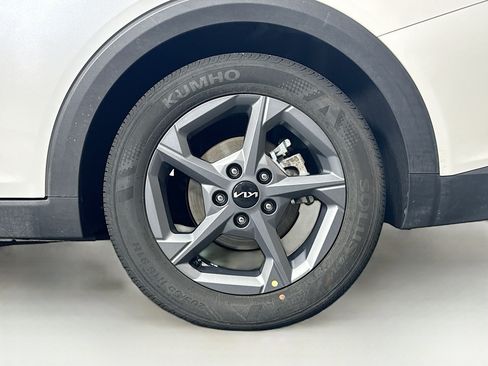 Used 2025 Kia K4 FWD image 11