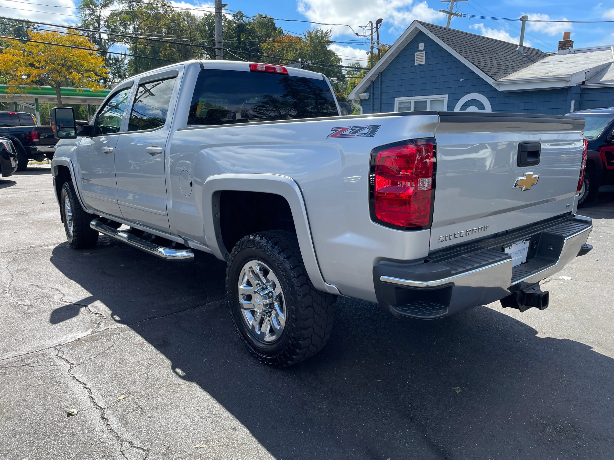 Used 2017 Chevrolet Silverado 2500 LT w/ All Star Edition AWD/4WD image 3