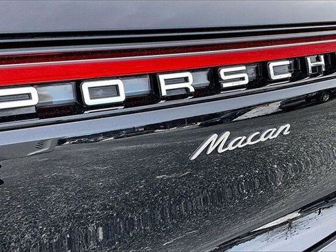Used 2022 Porsche Macan image 27