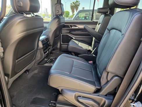 New 2026 Jeep Grand Wagoneer Limited w/ Premium Group II AWD/4WD image 6