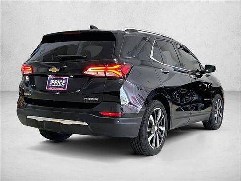 Used 2022 Chevrolet Equinox Premier FWD image 2
