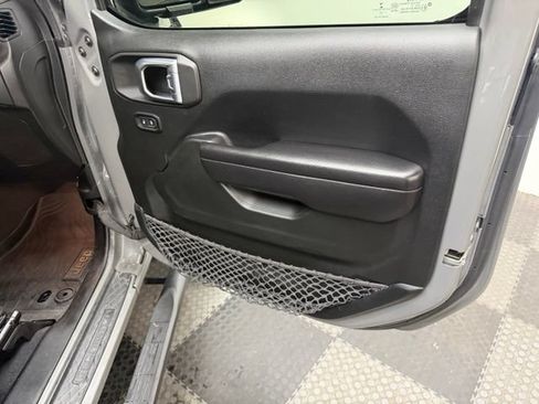 Used 2021 Jeep Gladiator Sport AWD/4WD image 37