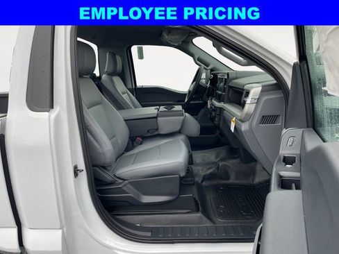 New 2026 Ford F250 XL w/ XL Chrome Package AWD/4WD image 14
