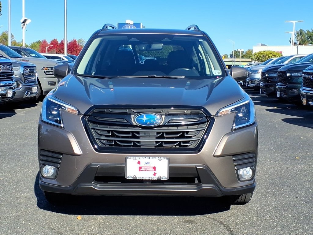 Certified 2022 Subaru Forester Premium AWD/4WD image 2