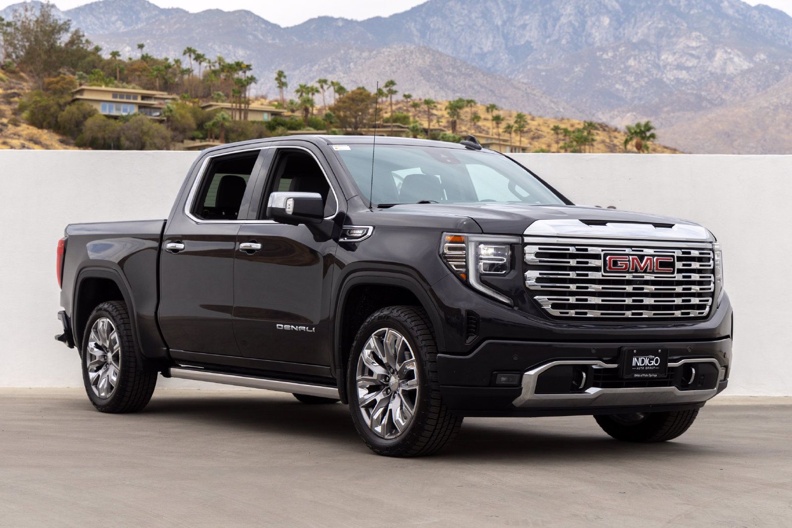 Used 2023 GMC Sierra 1500 Denali w/ Denali Reserve Package AWD/4WD image 2