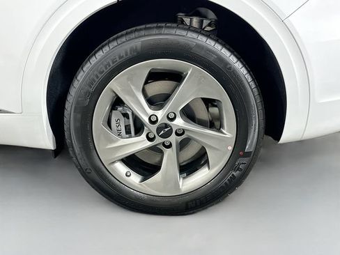 New 2026 Genesis GV70 2.5T AWD/4WD image 23